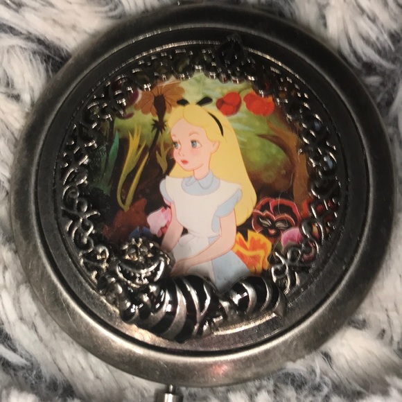 Disney Other - Alice in Wonderland Collectible Compact Mirror